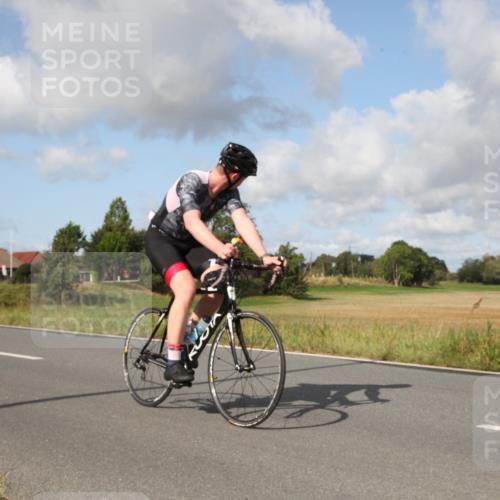 25.08.2024 - Elbe Triathlon Hamburg Fuchs,  Jonas http://msf.ph/oto/6823468 25.08.2024 10:20:28 Radfahren 493, 580 meine-sportfotos.de