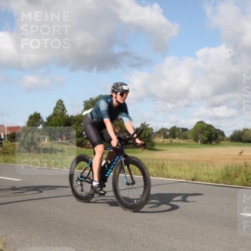 25.08.2024 - Elbe Triathlon Hamburg Fuchs,  Jonas http://msf.ph/oto/6823481 25.08.2024 10:20:21 Radfahren 549, 573, 451, 468, 557, 629, 526, 520, 493 meine-sportfotos.de