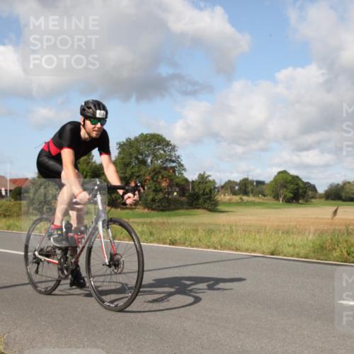 25.08.2024 - Elbe Triathlon Hamburg Fuchs,  Jonas http://msf.ph/oto/6823485 25.08.2024 10:20:20 Radfahren 337, 549, 573, 451, 468, 557, 629, 526, 520 meine-sportfotos.de
