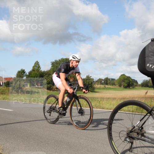 25.08.2024 - Elbe Triathlon Hamburg Fuchs,  Jonas http://msf.ph/oto/6823491 25.08.2024 10:20:18 Radfahren 621, 337, 549, 573, 451, 468, 557, 629, 526, 520 meine-sportfotos.de