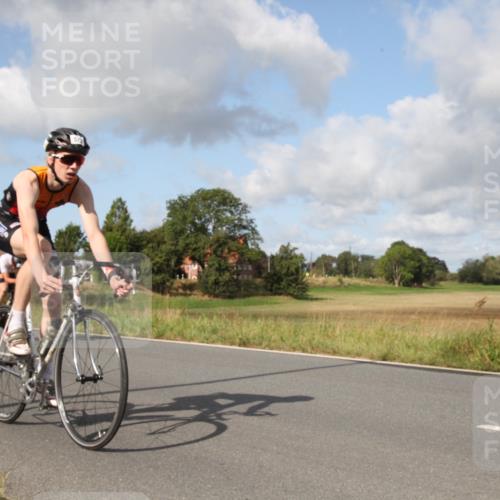 25.08.2024 - Elbe Triathlon Hamburg Fuchs,  Jonas http://msf.ph/oto/6823503 25.08.2024 10:20:16 Radfahren 621, 337, 549, 573, 451, 468, 557, 629, 526, 520 meine-sportfotos.de