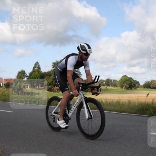 25.08.2024 - Elbe Triathlon Hamburg Fuchs,  Jonas http://msf.ph/oto/6823523 25.08.2024 10:20:10 Radfahren 638, 621, 337, 549, 573, 451 meine-sportfotos.de