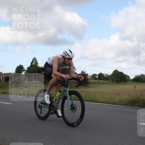 25.08.2024 - Elbe Triathlon Hamburg Fuchs,  Jonas http://msf.ph/oto/6823587 25.08.2024 10:19:37 Radfahren 581, 567, 532, 597, 618 meine-sportfotos.de