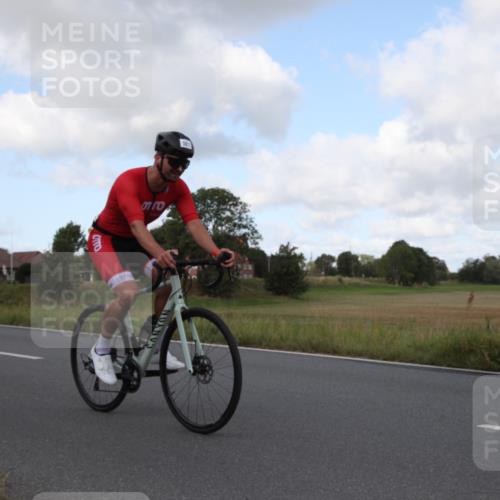25.08.2024 - Elbe Triathlon Hamburg Fuchs,  Jonas http://msf.ph/oto/6823593 25.08.2024 10:19:33 Radfahren 352, 423, 581, 567, 532, 597 meine-sportfotos.de