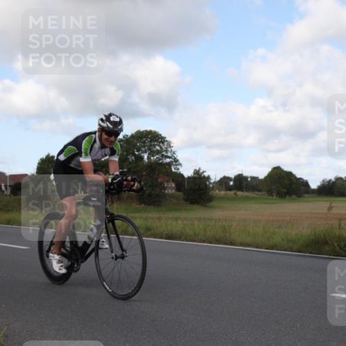 25.08.2024 - Elbe Triathlon Hamburg Fuchs,  Jonas http://msf.ph/oto/6823633 25.08.2024 10:18:52 Radfahren 418, 221 meine-sportfotos.de
