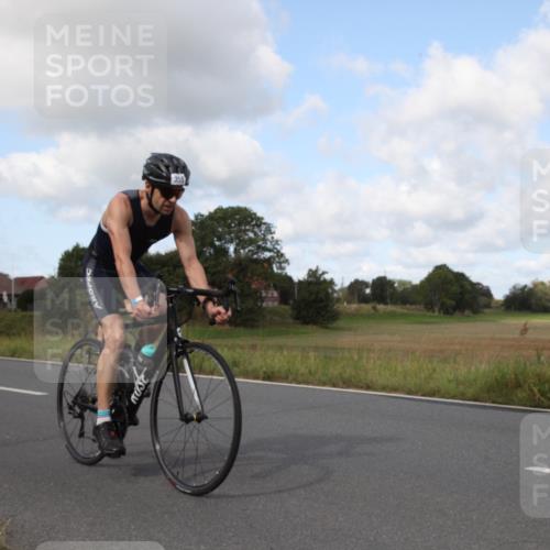 25.08.2024 - Elbe Triathlon Hamburg Fuchs,  Jonas http://msf.ph/oto/6823682 25.08.2024 10:18:03 Radfahren 355, 586, 516, 406, 371 meine-sportfotos.de