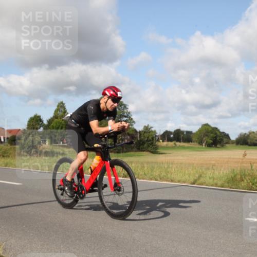 25.08.2024 - Elbe Triathlon Hamburg Fuchs,  Jonas http://msf.ph/oto/6823689 25.08.2024 10:17:43 Radfahren 515, 500, 441, 456 meine-sportfotos.de