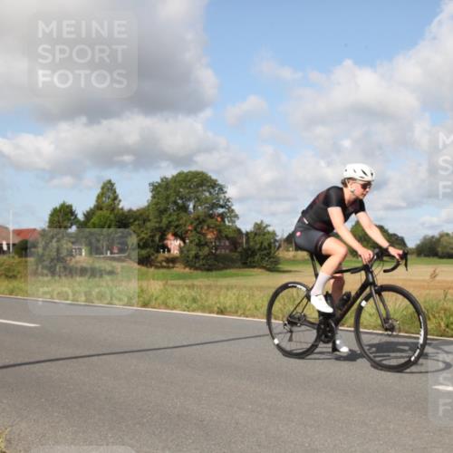 25.08.2024 - Elbe Triathlon Hamburg Fuchs,  Jonas http://msf.ph/oto/6823696 25.08.2024 10:17:39 Radfahren 595, 515, 500, 441 meine-sportfotos.de