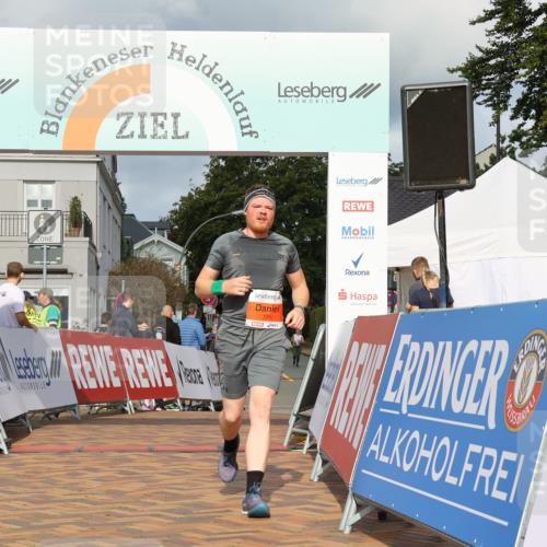 25.08.2024 - 20. Blankeneser Heldenlauf Strokosch-Dieckow http://msf.ph/oto/6823697 25.08.2024 09:51:10 Ziel 190 meine-sportfotos.de