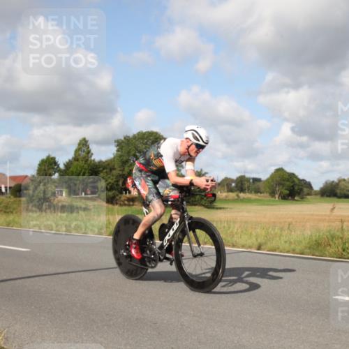 25.08.2024 - Elbe Triathlon Hamburg Fuchs,  Jonas http://msf.ph/oto/6823782 25.08.2024 10:15:34 Radfahren 381, 383, 552, 328 meine-sportfotos.de