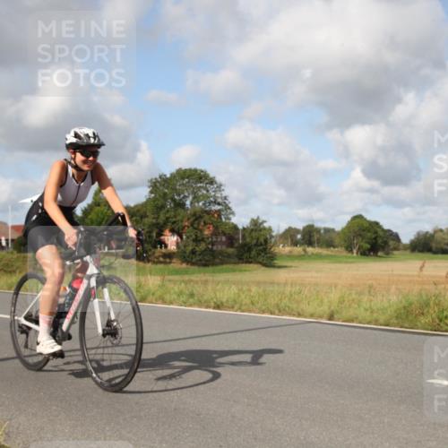 25.08.2024 - Elbe Triathlon Hamburg Fuchs,  Jonas http://msf.ph/oto/6823807 25.08.2024 10:15:03 Radfahren 224, 470 meine-sportfotos.de
