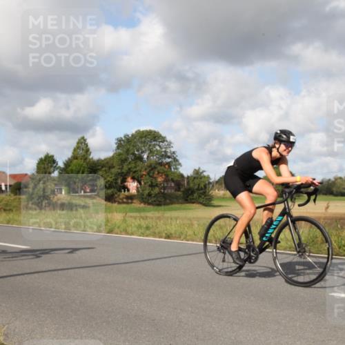 25.08.2024 - Elbe Triathlon Hamburg Fuchs,  Jonas http://msf.ph/oto/6823888 25.08.2024 10:13:36 Radfahren 484, 279, 480 meine-sportfotos.de