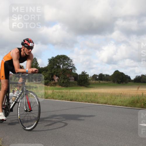 25.08.2024 - Elbe Triathlon Hamburg Fuchs,  Jonas http://msf.ph/oto/6823917 25.08.2024 10:12:46 Radfahren 373, 376 meine-sportfotos.de