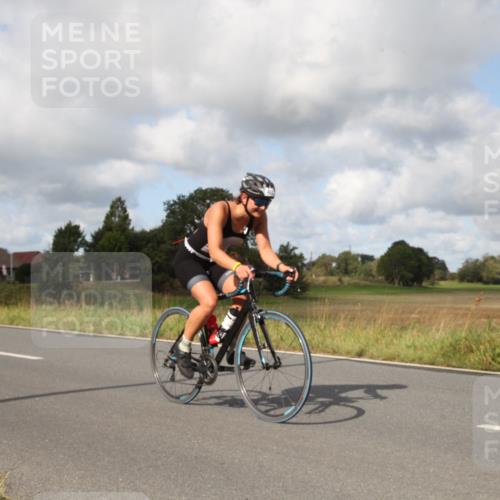 25.08.2024 - Elbe Triathlon Hamburg Fuchs,  Jonas http://msf.ph/oto/6823954 25.08.2024 10:12:11 Radfahren 463, 453 meine-sportfotos.de