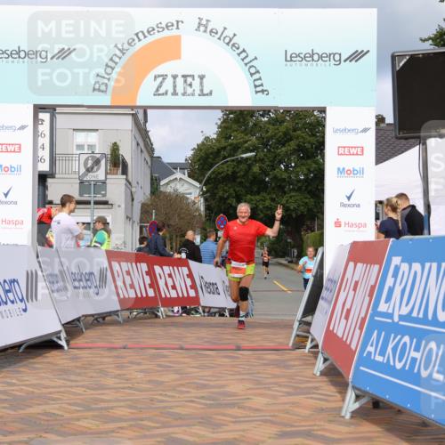 25.08.2024 - 20. Blankeneser Heldenlauf Strokosch-Dieckow http://msf.ph/oto/6823968 25.08.2024 09:51:29 Ziel 114, 123, 241 meine-sportfotos.de