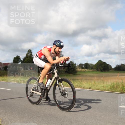 25.08.2024 - Elbe Triathlon Hamburg Fuchs,  Jonas http://msf.ph/oto/6823971 25.08.2024 10:11:43 Radfahren 370 meine-sportfotos.de