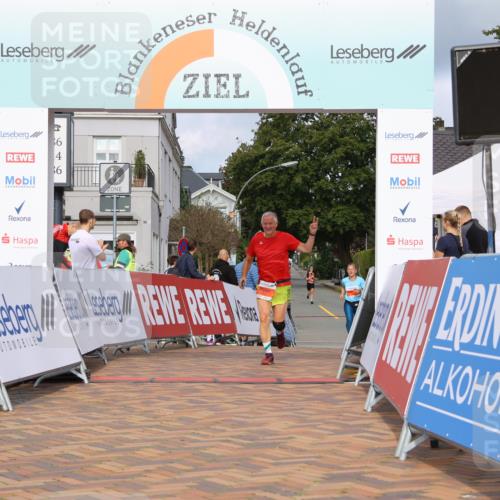 25.08.2024 - 20. Blankeneser Heldenlauf Strokosch-Dieckow http://msf.ph/oto/6823995 25.08.2024 09:51:30 Ziel 102, 114, 123, 241 meine-sportfotos.de