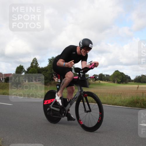 25.08.2024 - Elbe Triathlon Hamburg Fuchs,  Jonas http://msf.ph/oto/6824032 25.08.2024 10:10:27 Radfahren 362, 498, 295 meine-sportfotos.de
