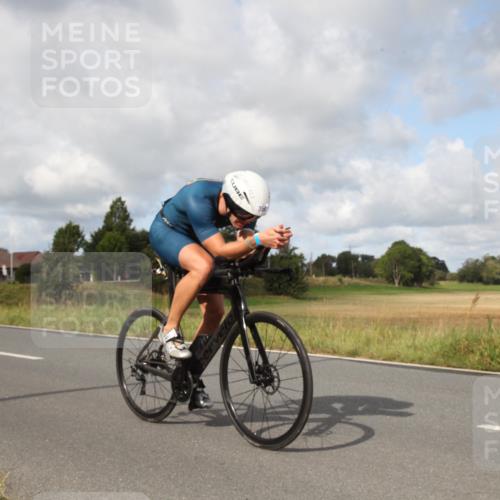 25.08.2024 - Elbe Triathlon Hamburg Fuchs,  Jonas http://msf.ph/oto/6824051 25.08.2024 10:09:59 Radfahren 358, 478 meine-sportfotos.de