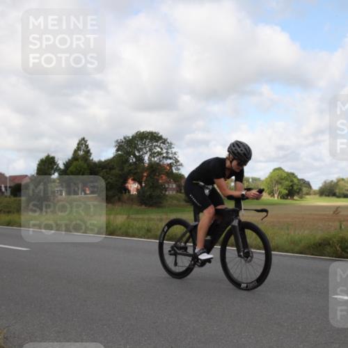 25.08.2024 - Elbe Triathlon Hamburg Fuchs,  Jonas http://msf.ph/oto/6824149 25.08.2024 10:08:14 Radfahren 479, 506, 265, 539 meine-sportfotos.de