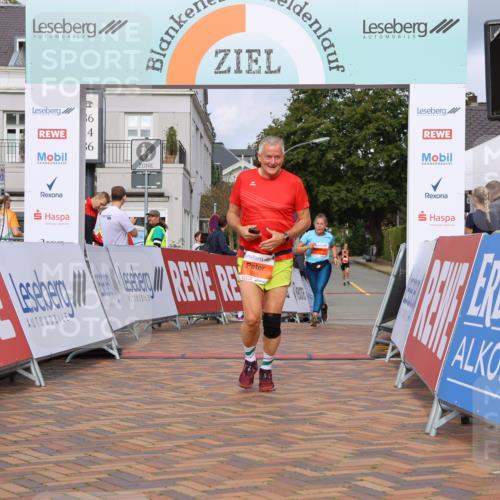 25.08.2024 - 20. Blankeneser Heldenlauf Strokosch-Dieckow http://msf.ph/oto/6824150 25.08.2024 09:51:31 Ziel 102, 114, 123, 241 meine-sportfotos.de