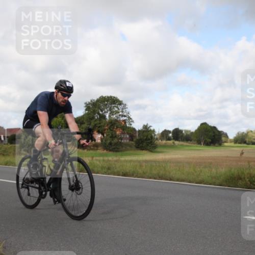 25.08.2024 - Elbe Triathlon Hamburg Fuchs,  Jonas http://msf.ph/oto/6824173 25.08.2024 10:07:45 Radfahren 465, 471, 342, 307, 524, 404 meine-sportfotos.de