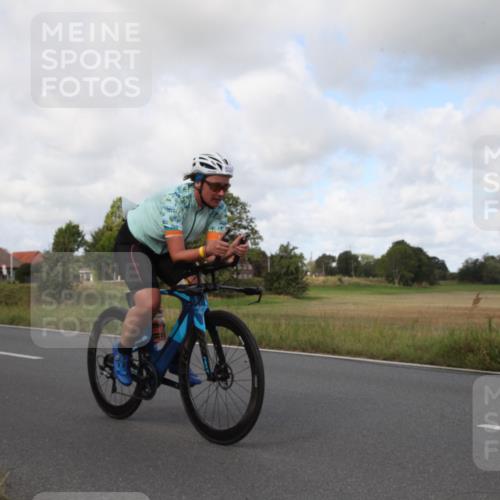25.08.2024 - Elbe Triathlon Hamburg Fuchs,  Jonas http://msf.ph/oto/6824218 25.08.2024 10:07:14 Radfahren 533, 389, 268 meine-sportfotos.de