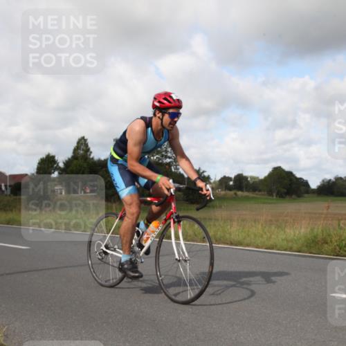 25.08.2024 - Elbe Triathlon Hamburg Fuchs,  Jonas http://msf.ph/oto/6824223 25.08.2024 10:07:07 Radfahren 325, 533 meine-sportfotos.de