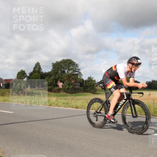 25.08.2024 - Elbe Triathlon Hamburg Fuchs,  Jonas http://msf.ph/oto/6824226 25.08.2024 10:06:55 Radfahren 319, 141, 451, 395 meine-sportfotos.de