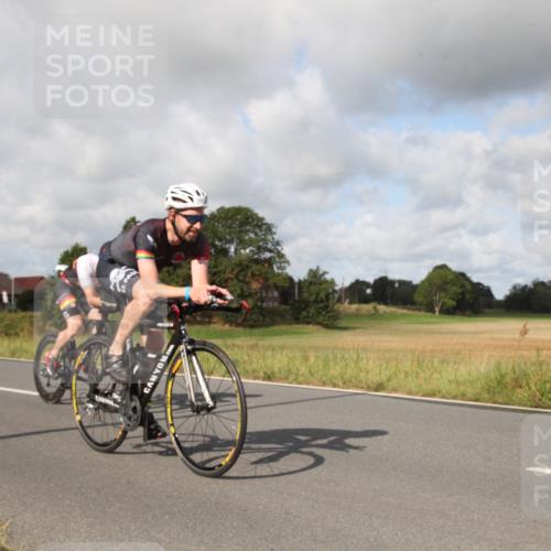 25.08.2024 - Elbe Triathlon Hamburg Fuchs,  Jonas http://msf.ph/oto/6824233 25.08.2024 10:06:55 Radfahren 319, 141, 451, 395 meine-sportfotos.de