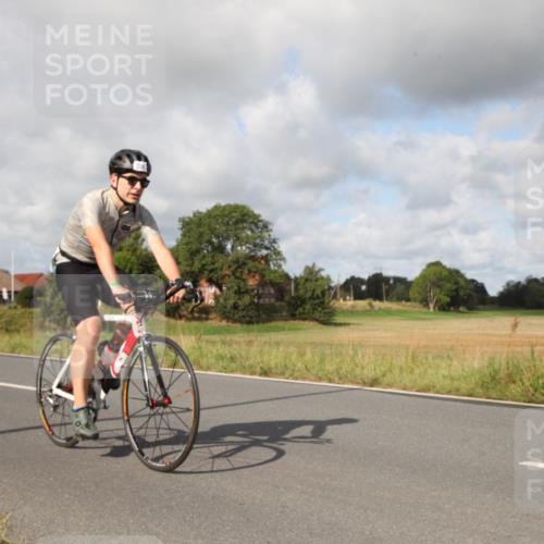 25.08.2024 - Elbe Triathlon Hamburg Fuchs,  Jonas http://msf.ph/oto/6824244 25.08.2024 10:06:48 Radfahren 256, 206, 319, 141, 451, 395 meine-sportfotos.de