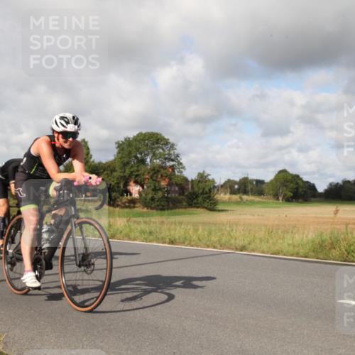 25.08.2024 - Elbe Triathlon Hamburg Fuchs,  Jonas http://msf.ph/oto/6824258 25.08.2024 10:06:41 Radfahren 523, 367, 529, 347, 256, 206 meine-sportfotos.de