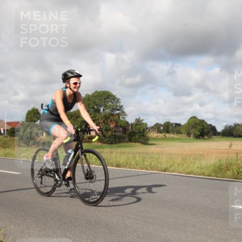 25.08.2024 - Elbe Triathlon Hamburg Fuchs,  Jonas http://msf.ph/oto/6824285 25.08.2024 10:06:18 Radfahren 369, 472, 509, 445, 426 meine-sportfotos.de