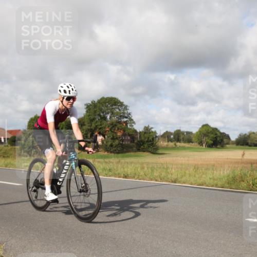 25.08.2024 - Elbe Triathlon Hamburg Fuchs,  Jonas http://msf.ph/oto/6824299 25.08.2024 10:05:52 Radfahren 304, 349, 538, 219 meine-sportfotos.de