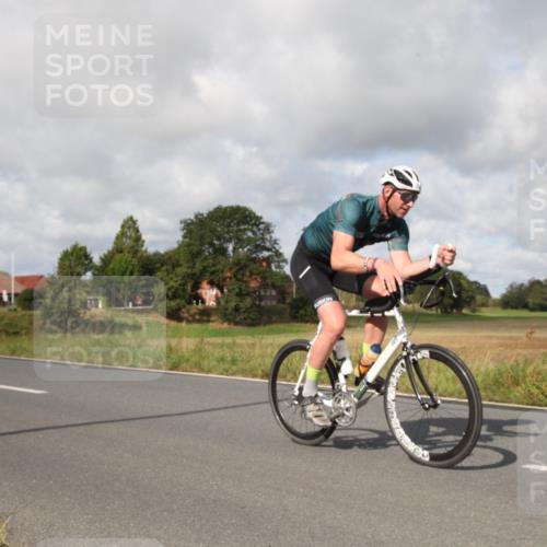 25.08.2024 - Elbe Triathlon Hamburg Fuchs,  Jonas http://msf.ph/oto/6824332 25.08.2024 10:05:39 Radfahren 199, 344, 397, 340, 357, 526 meine-sportfotos.de