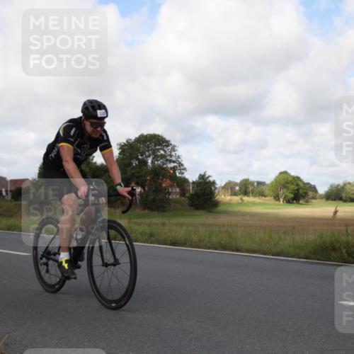 25.08.2024 - Elbe Triathlon Hamburg Fuchs,  Jonas http://msf.ph/oto/6824383 25.08.2024 10:04:39 Radfahren 399, 410, 326, 433, 353 meine-sportfotos.de
