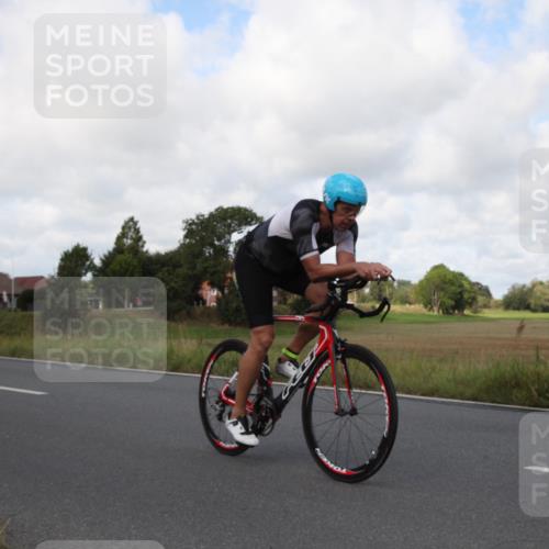 25.08.2024 - Elbe Triathlon Hamburg Fuchs,  Jonas http://msf.ph/oto/6824392 25.08.2024 10:04:35 Radfahren 399, 410, 326, 433 meine-sportfotos.de