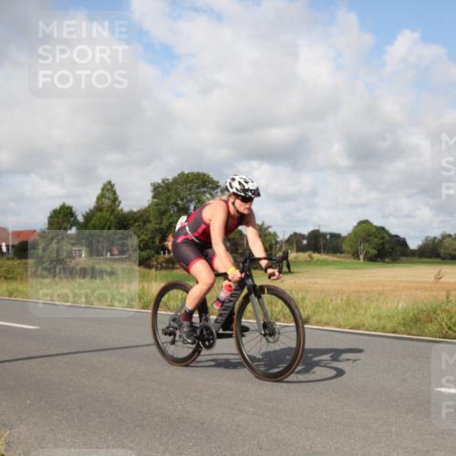 25.08.2024 - Elbe Triathlon Hamburg Fuchs,  Jonas http://msf.ph/oto/6824443 25.08.2024 10:03:52 Radfahren 537, 476, 361, 540, 493, 352 meine-sportfotos.de