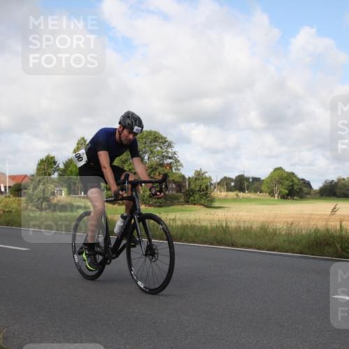 25.08.2024 - Elbe Triathlon Hamburg Fuchs,  Jonas http://msf.ph/oto/6824463 25.08.2024 10:03:45 Radfahren 423, 271, 400, 537, 476, 361, 540 meine-sportfotos.de