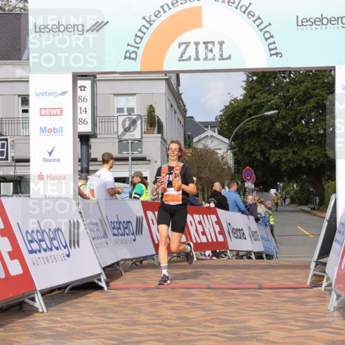 25.08.2024 - 20. Blankeneser Heldenlauf Strokosch-Dieckow http://msf.ph/oto/6824474 25.08.2024 09:51:43 Ziel 177 meine-sportfotos.de