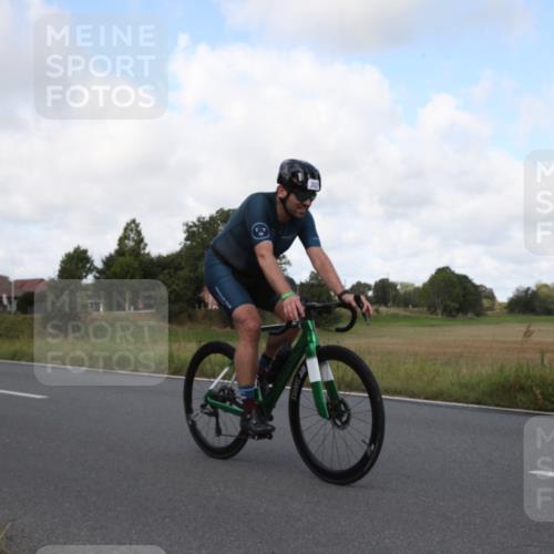 25.08.2024 - Elbe Triathlon Hamburg Fuchs,  Jonas http://msf.ph/oto/6824520 25.08.2024 10:02:56 Radfahren 302, 483, 495 meine-sportfotos.de