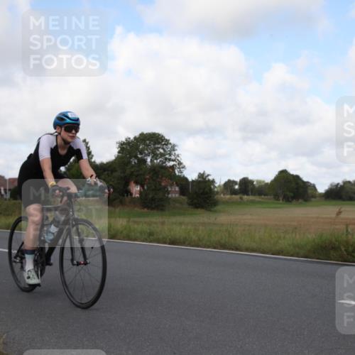25.08.2024 - Elbe Triathlon Hamburg Fuchs,  Jonas http://msf.ph/oto/6824522 25.08.2024 10:02:48 Radfahren 520, 500, 512 meine-sportfotos.de