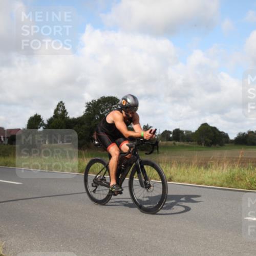 25.08.2024 - Elbe Triathlon Hamburg Fuchs,  Jonas http://msf.ph/oto/6824534 25.08.2024 10:02:37 Radfahren 468, 450, 312 meine-sportfotos.de