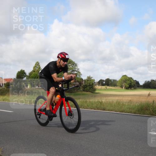 25.08.2024 - Elbe Triathlon Hamburg Fuchs,  Jonas http://msf.ph/oto/6824550 25.08.2024 10:02:21 Radfahren 374, 441, 462 meine-sportfotos.de