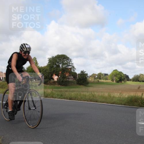 25.08.2024 - Elbe Triathlon Hamburg Fuchs,  Jonas http://msf.ph/oto/6824558 25.08.2024 10:02:10 Radfahren 221, 473, 418, 475 meine-sportfotos.de