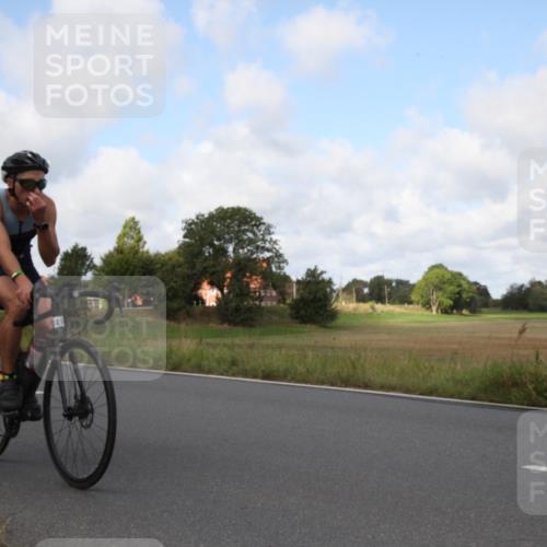 25.08.2024 - Elbe Triathlon Hamburg Fuchs,  Jonas http://msf.ph/oto/6824619 25.08.2024 10:00:58 Radfahren 407, 486, 211, 214, 550, 544 meine-sportfotos.de