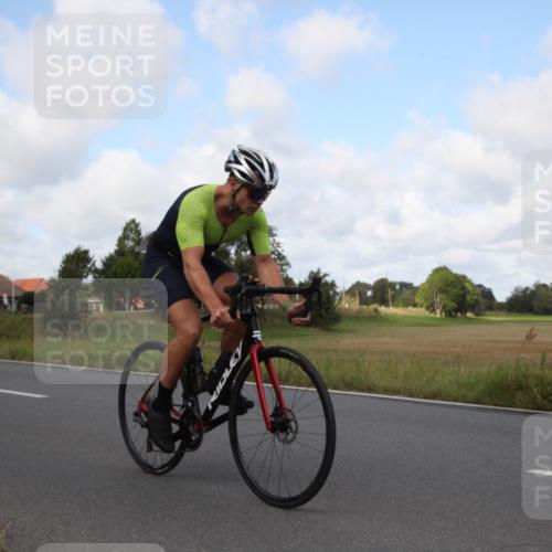 25.08.2024 - Elbe Triathlon Hamburg Fuchs,  Jonas http://msf.ph/oto/6824626 25.08.2024 10:00:56 Radfahren 547, 407, 486, 211, 214 meine-sportfotos.de