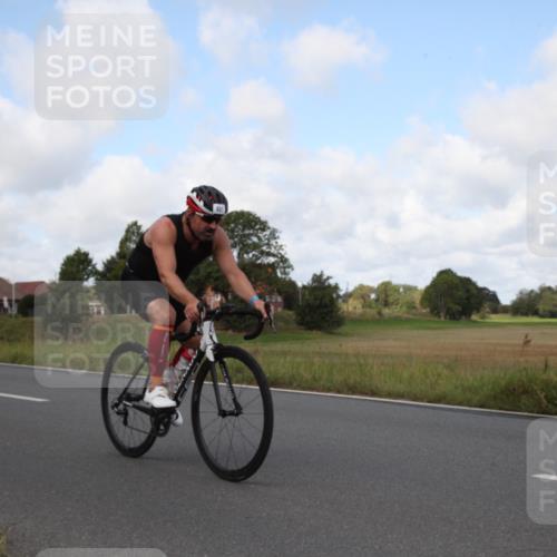 25.08.2024 - Elbe Triathlon Hamburg Fuchs,  Jonas http://msf.ph/oto/6824642 25.08.2024 10:00:49 Radfahren 385, 305, 401, 547, 407, 486, 211 meine-sportfotos.de