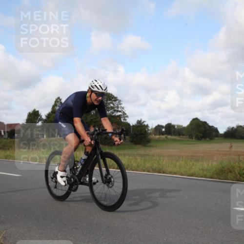 25.08.2024 - Elbe Triathlon Hamburg Fuchs,  Jonas http://msf.ph/oto/6824670 25.08.2024 10:00:11 Radfahren 507, 384, 438 meine-sportfotos.de