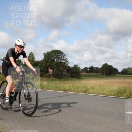 25.08.2024 - Elbe Triathlon Hamburg Fuchs,  Jonas http://msf.ph/oto/6824737 25.08.2024 09:59:21 Radfahren 508, 497, 128 meine-sportfotos.de